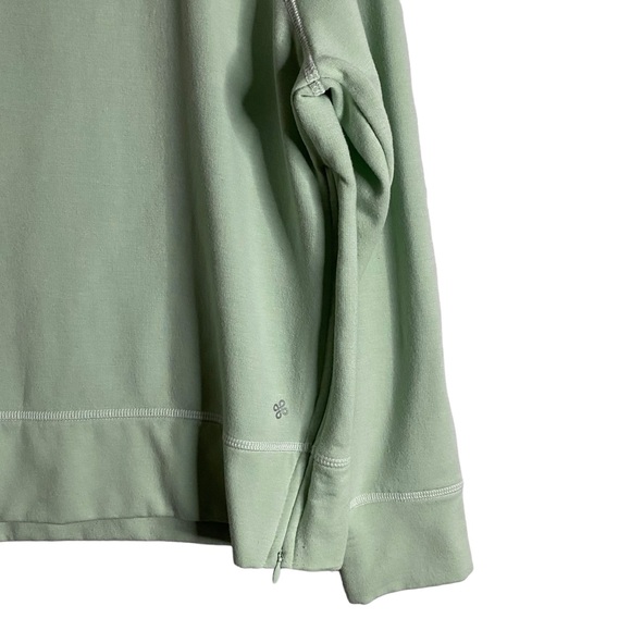 Shambhala Women's Mint Green Crewneck Athleisure Sweatshirt - Picture 4 of 8